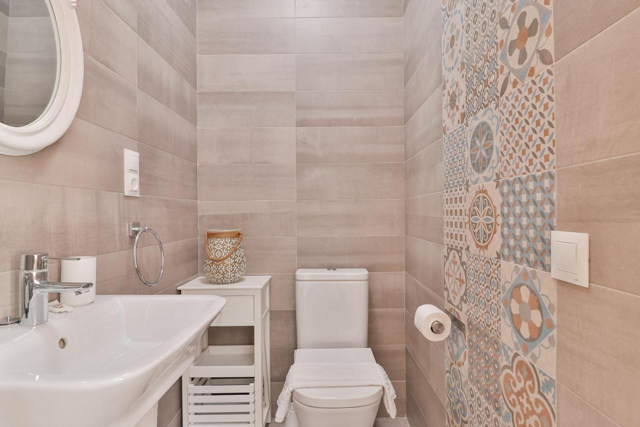 Flat 2 Bedrooms In The City Center マラガ エクステリア 写真