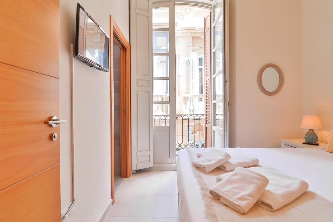 Flat 2 Bedrooms In The City Center マラガ エクステリア 写真